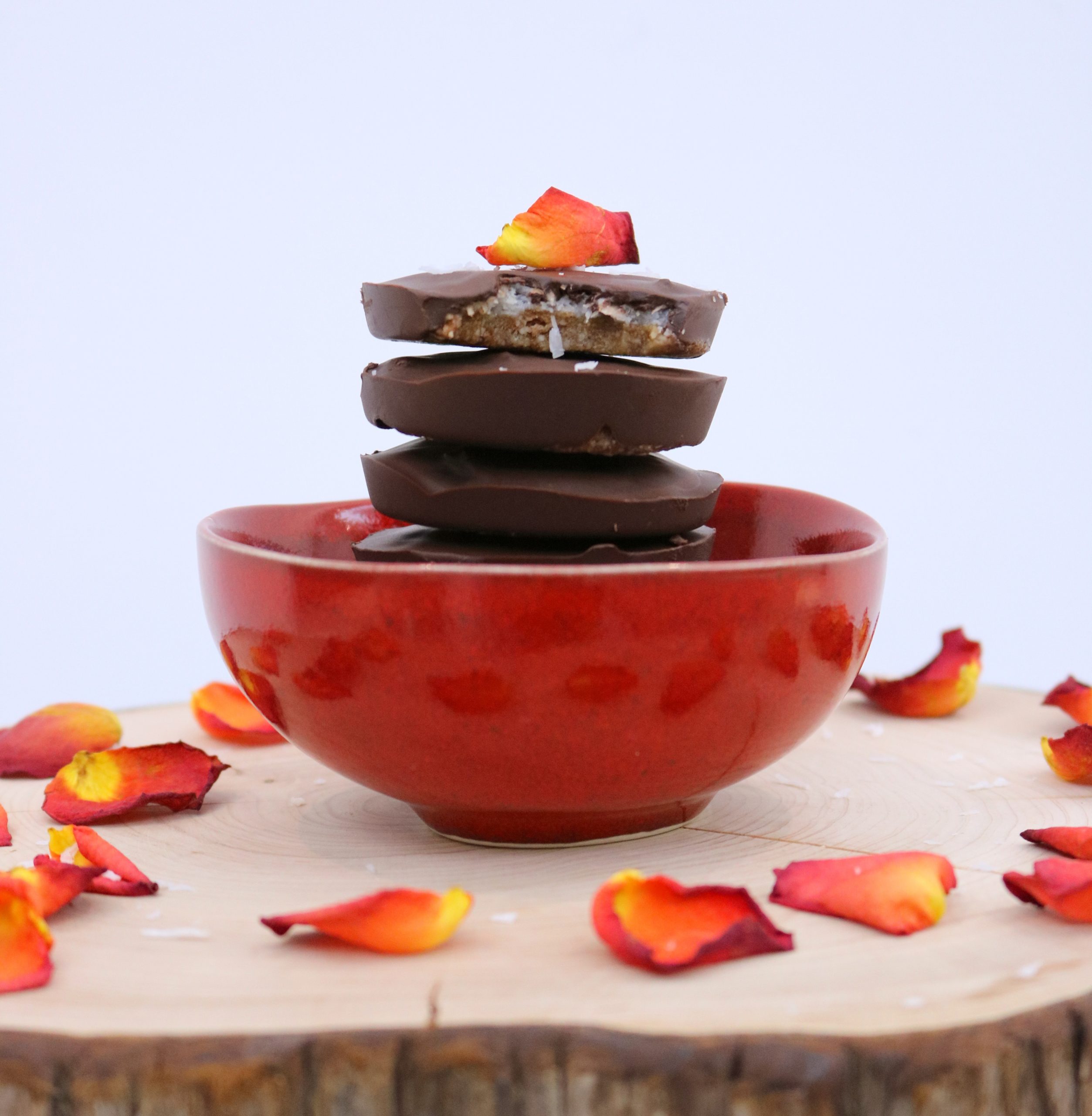 Bombons de Chocolate com Recheio de Coco e Menta - Blog da Spice